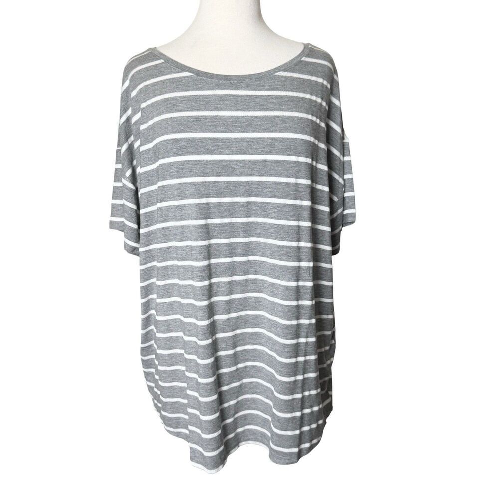 Chico's Zenergy Textured Striped Tunic Tee Split Back Gray White Size 4 US 20/22